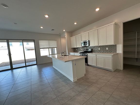 5th image of 22470 E Saddle Ct