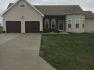 7033 SW Michelle Rd, Trimble, MO 64492