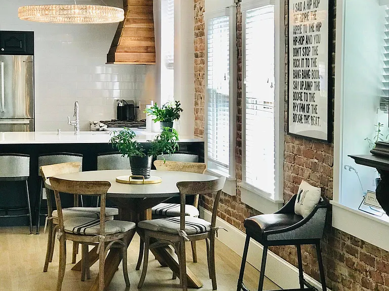 110 S Ogden St — Photo 12