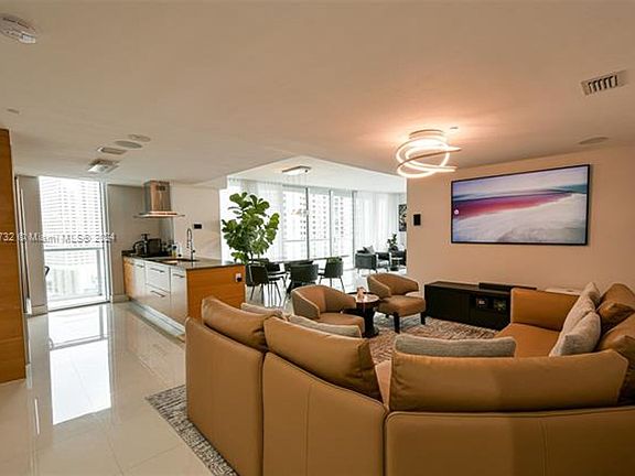 3rd image of 495 Brickell Ave APT 1902