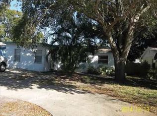 2065 24th St SW, Largo, FL 33774