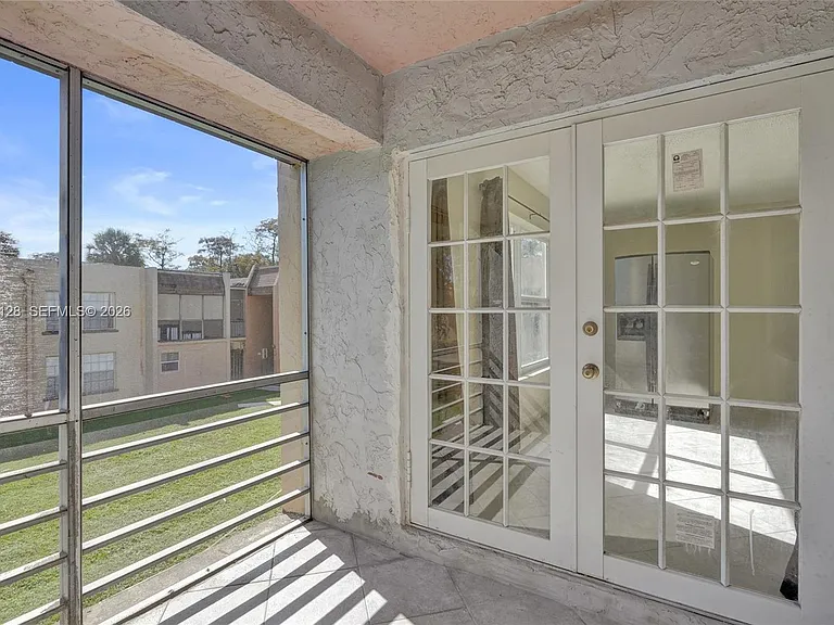 4220 NW 21st St #206 — Photo 1