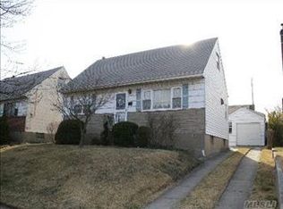 36 Doris Ave, Franklin Square, NY 11010