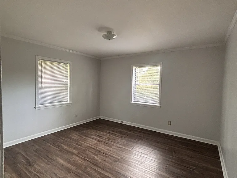 210 N Edgewood Dr — Photo 12