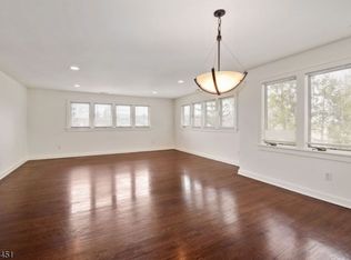 37 Spring St FLOOR 2, Millburn, NJ 07041