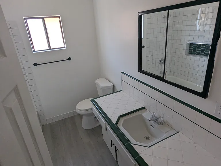 9236 California Ave — Photo 9
