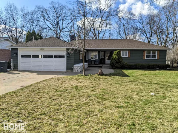 808 Campbell Dr, Owosso, MI 48867