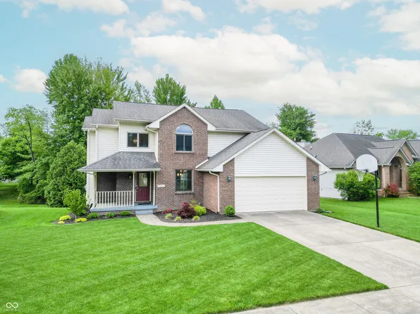 6039 Chinkapin Dr, Columbus, IN 47201