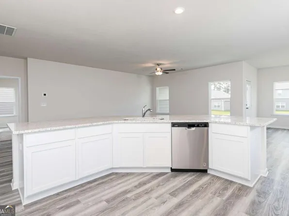 387 Sand Dune Way, Conyers, GA 30013
