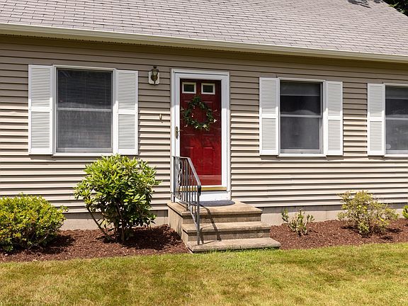 5th image of 9 Blackshire Ct
