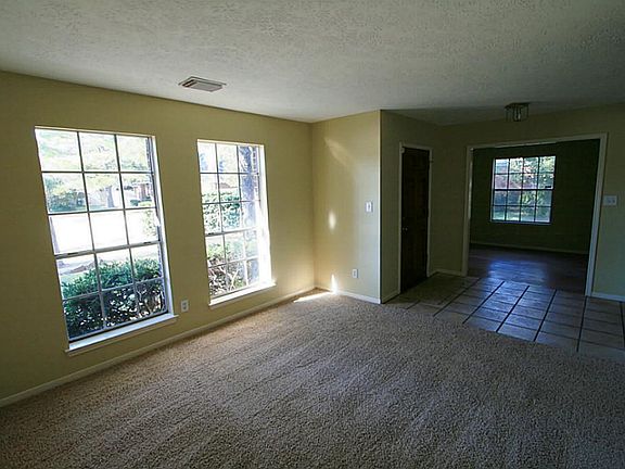 Great views out to quiet cul-de-sac.