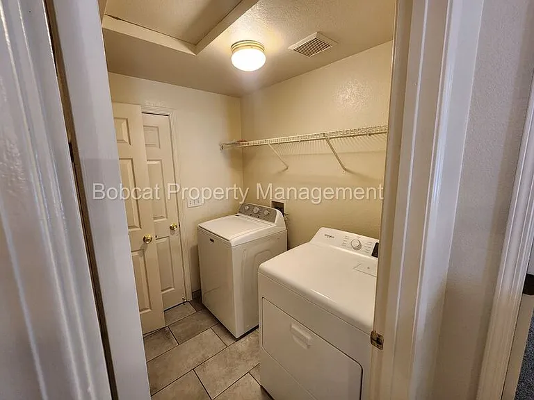 1331 Chichester Dr — Photo 4