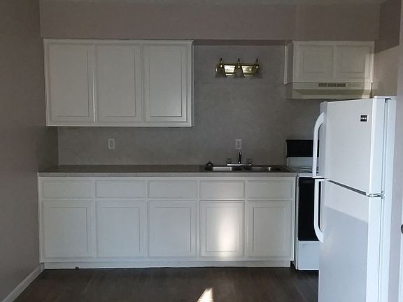4th image of 105 W Reagan Ave APT 42