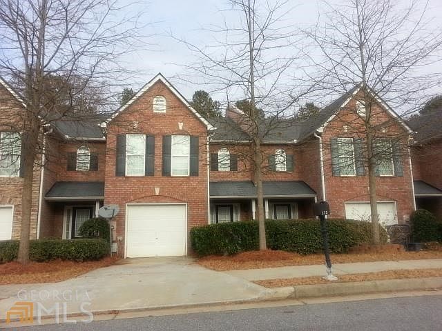 1st image of 215 Fern Crest Dr
