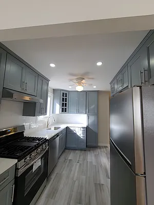 Rented by Bouklis Group | media 5