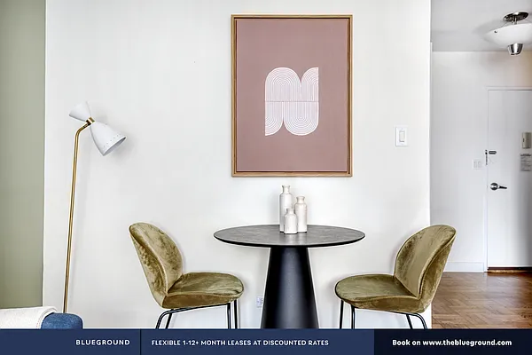 Rented by The Blueground | media 44