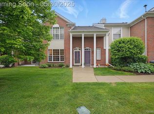 16490 Norfolk Dr, Macomb, MI 48044