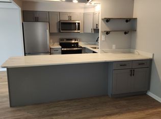 17 Llanfair Rd #LL-101, Ardmore, PA 19003