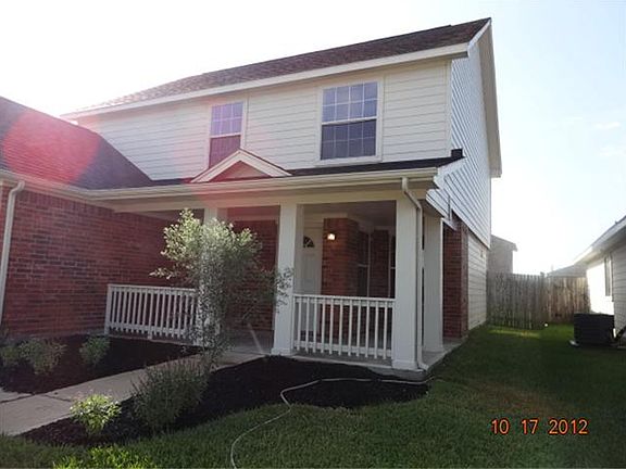 2nd image of 19639 Cozy Cabbin Dr