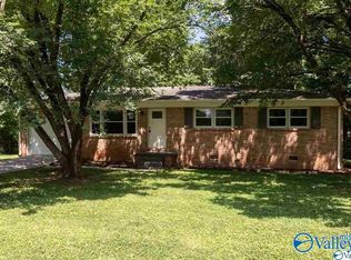 3508 Lois Ln NW, Huntsville, AL 35810