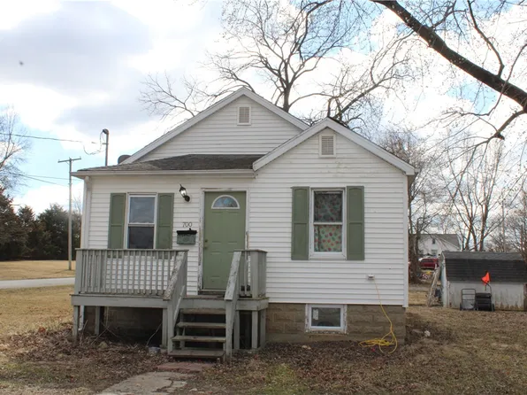 700 W South 7th St, Shelbyville, IL 62565