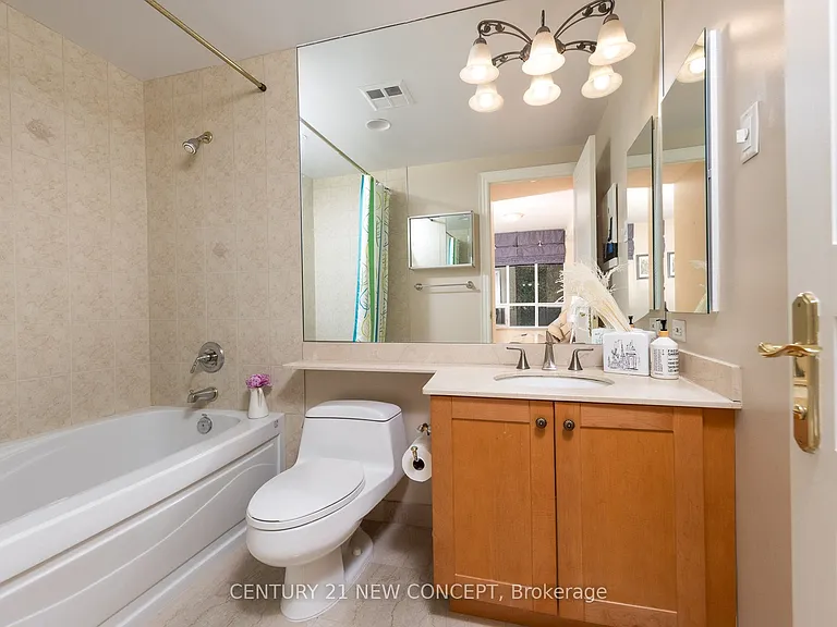 7071 Bayview Ave #204 — Photo 27