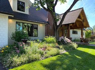 558 Willowside Rd, Santa Rosa, CA 95401