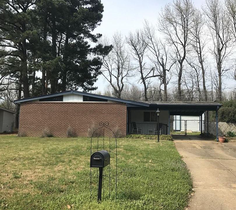 1st image of 1614 Town And Country Dr