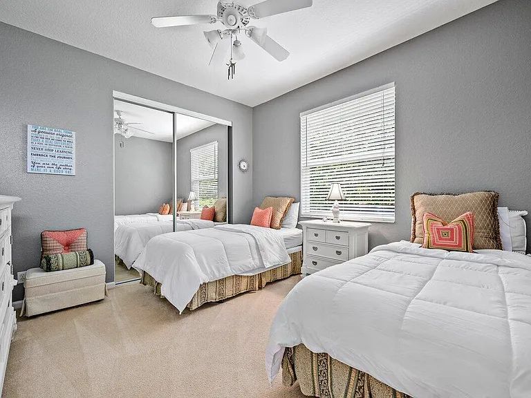 11727 Paradise Cove Ln — Photo 16