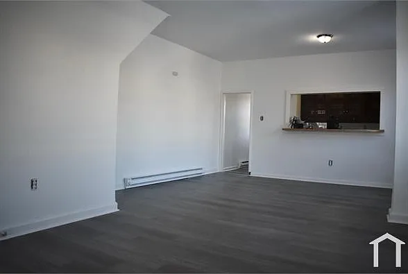 3 bed, 1500 sqft, $1,400 — Photo 3