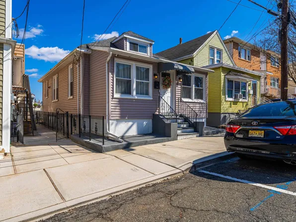 1508 38th St, North Bergen, NJ 07047