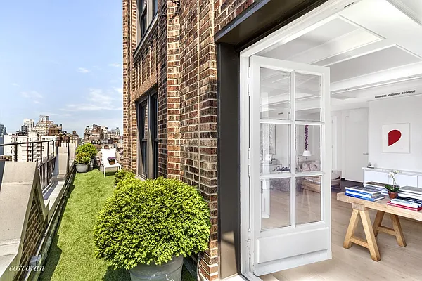 Sold by Corcoran | media 29