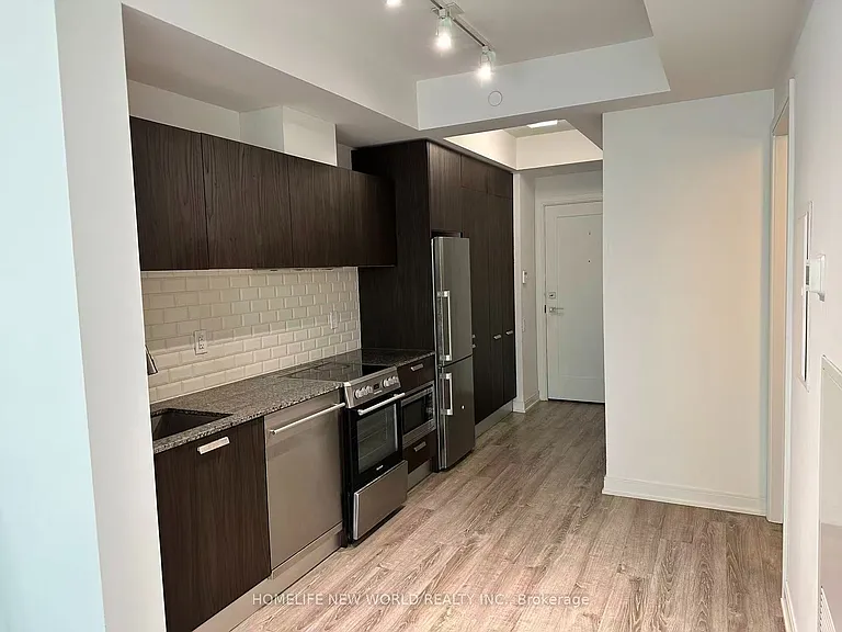 50 Charles St E #3206 — Photo 6