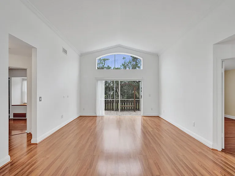 6817 Barnwell Dr — Photo 8