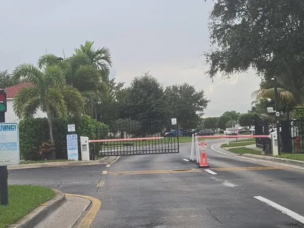 6606 Windmill Way, Greenacres, FL 33413