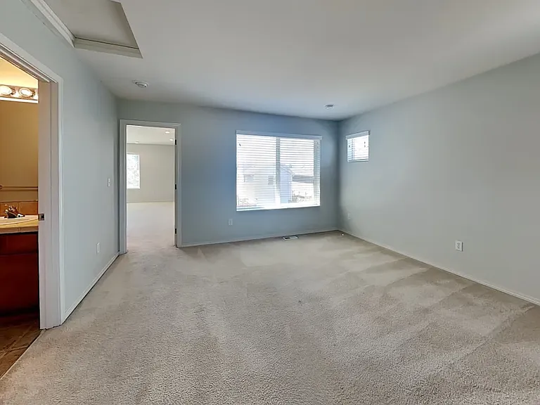 4002 153rd Pl SE — Photo 3
