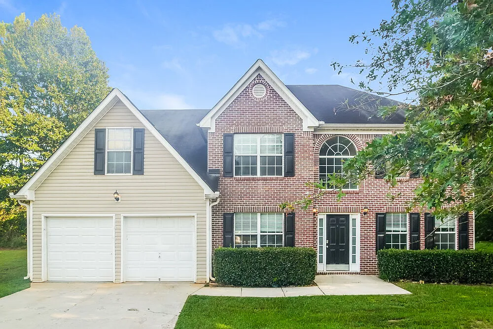 5 bed, 3.0 bath, 2855 sqft, $2,580 — Photo 1