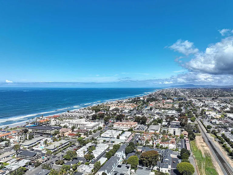 Elan Carlsbad Shores — Photo 6
