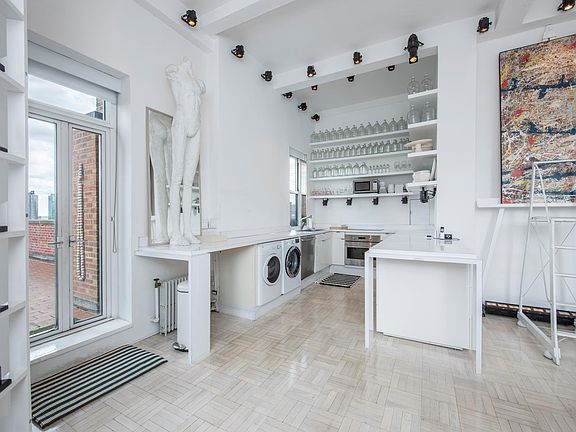 5th image of 400 E 52nd St Penthouse T