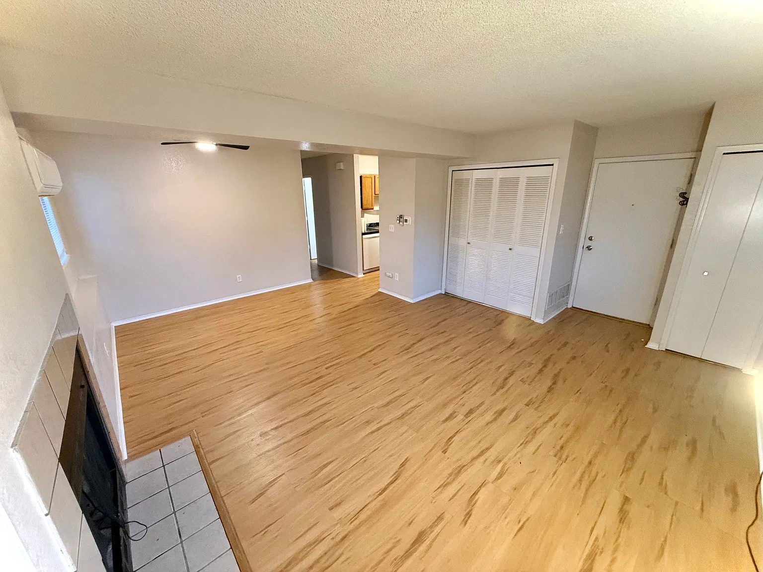 Updated Apt w/ Walk-In Closets, Fireplace & AC - Minutes from Ft Carson and Peterson AFB — Photo 2