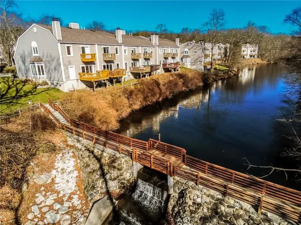 33 Spring Pond Drive, Ossining, NY 10562