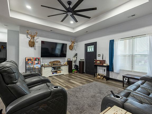 3rd image of 104 Haylee Circle