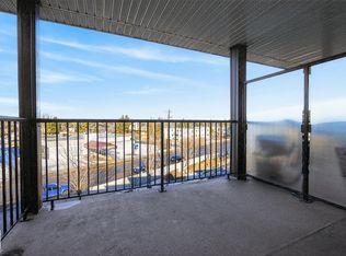 7711 71st St NW #405, Edmonton, AB T6B3W3