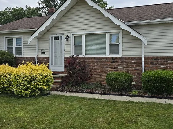 29632 Fairway Blvd, Eastlake, OH 44095