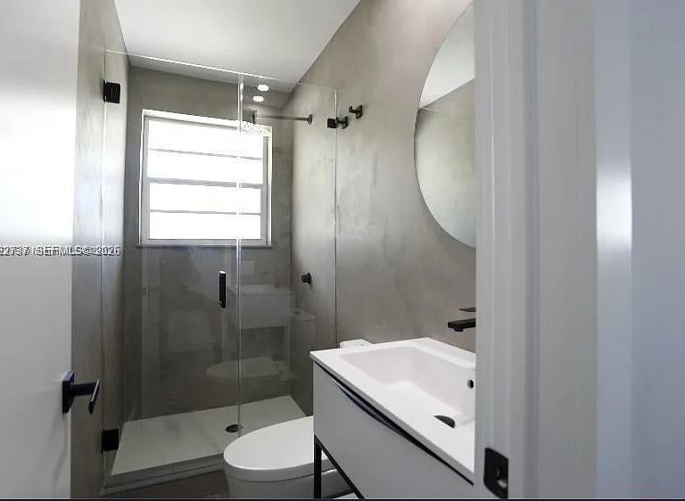 324 Washington Ave #D — Photo 6