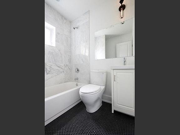 2nd image of 3037 W Diversey Ave