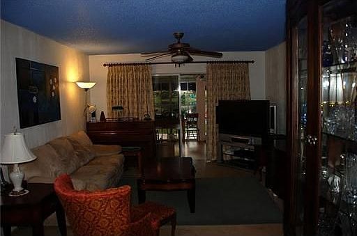 2nd image of 318 NW 106th Ter