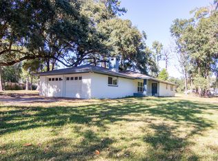245 Bayou Dr, Rose Hill Acres, TX 77657