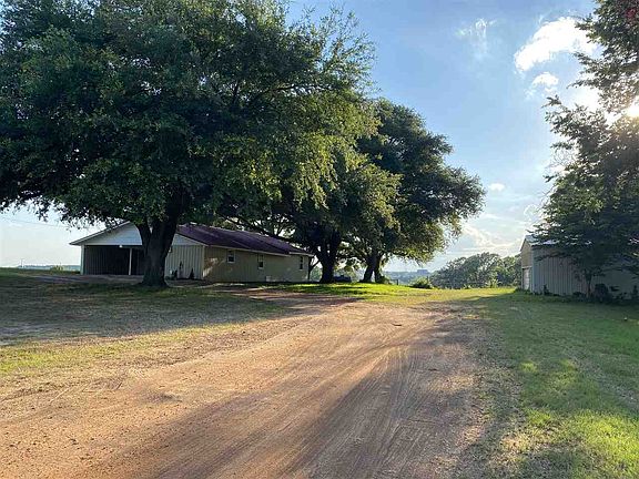3rd image of 2411 County Road 4156 N