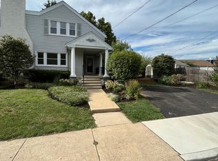 9 College Ave, Flourtown, PA 19031